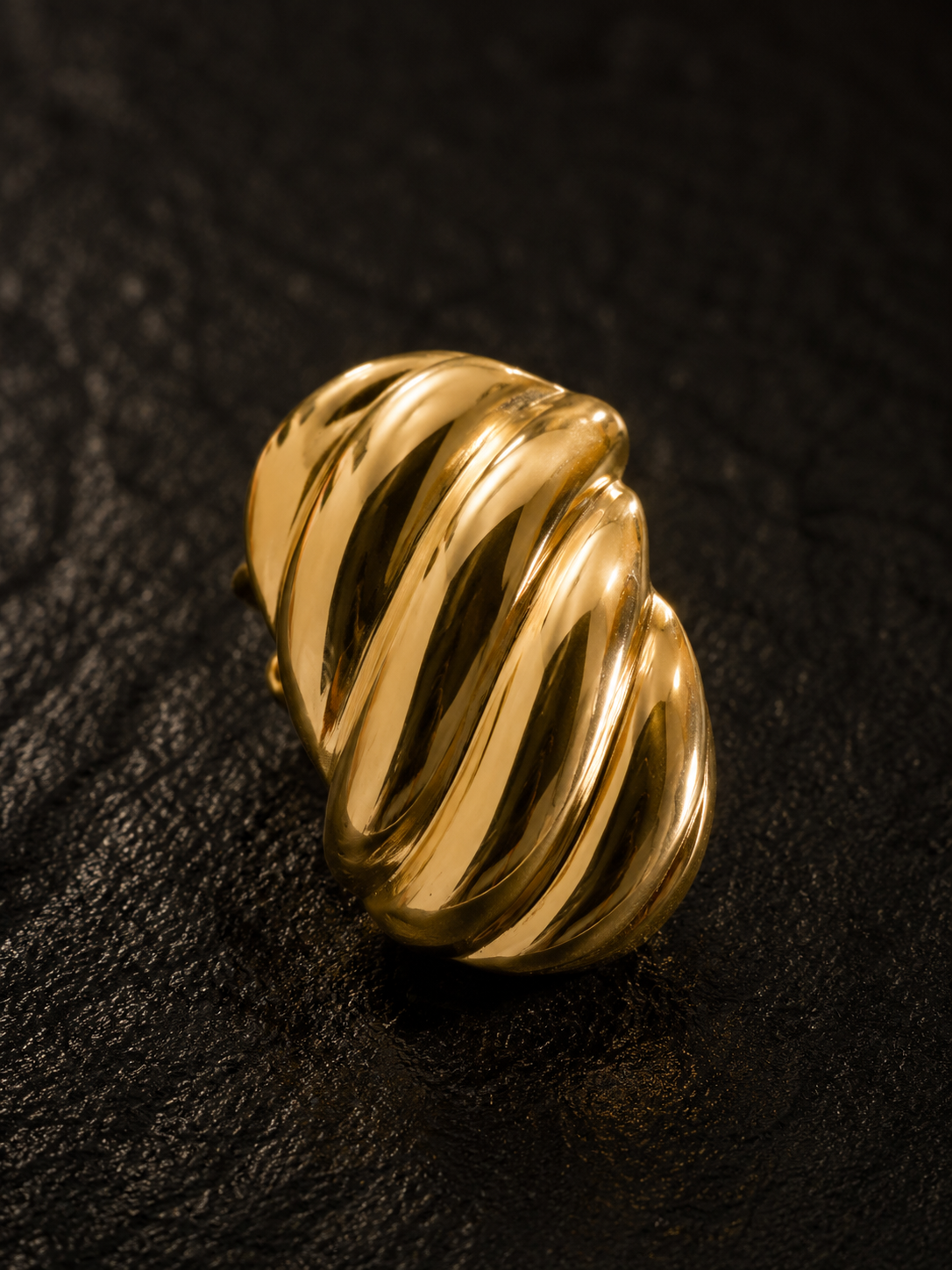 The Helios Swirl