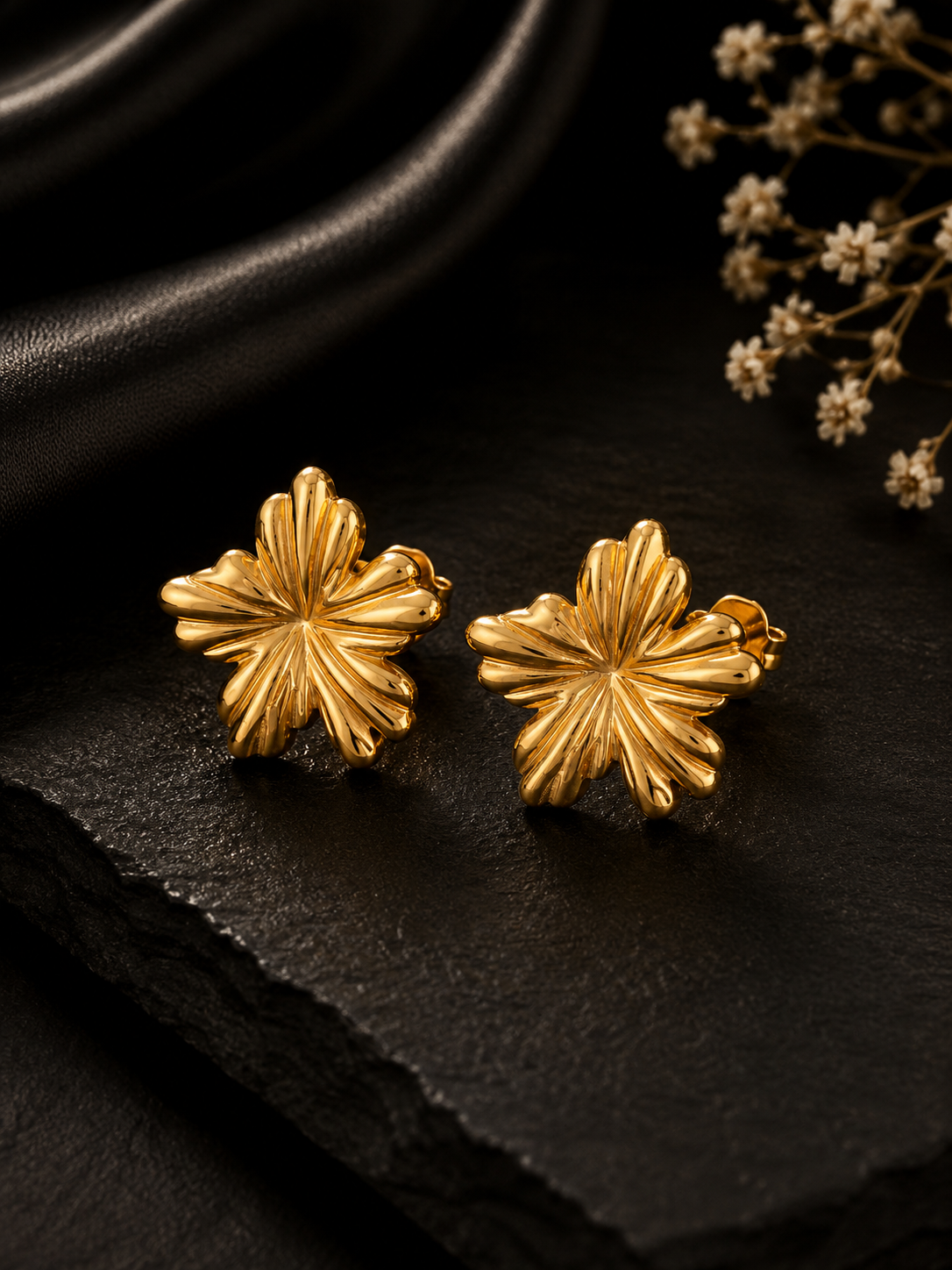 The Solaria Bloom Studs