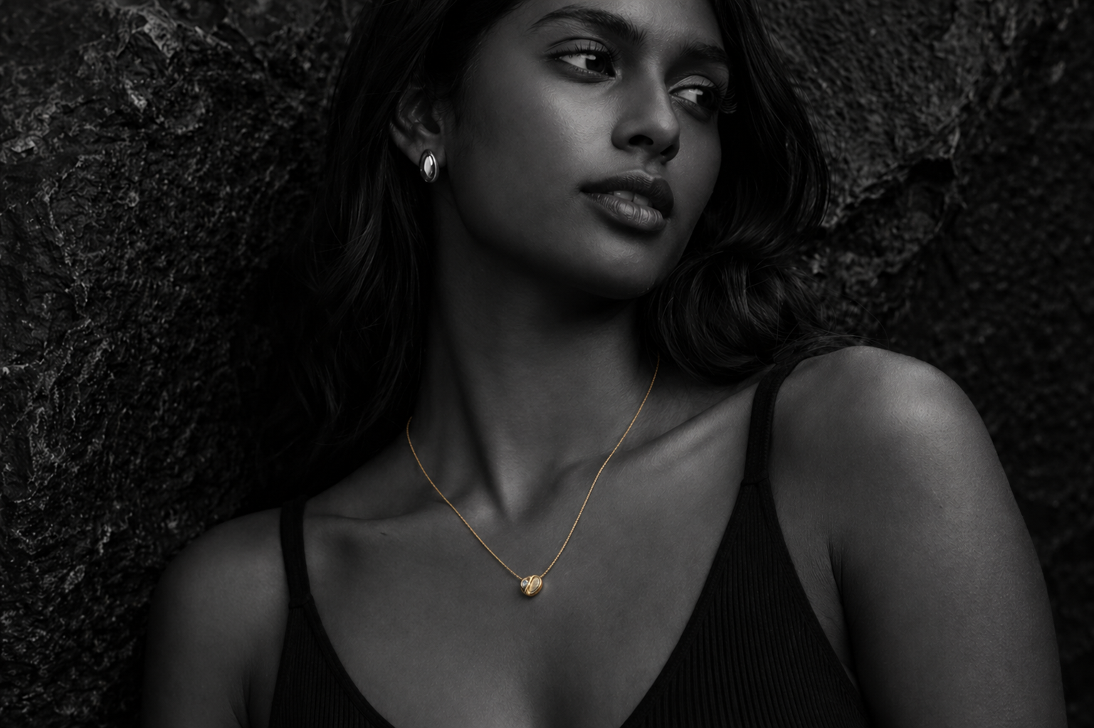 The Orbit Cleft Necklace