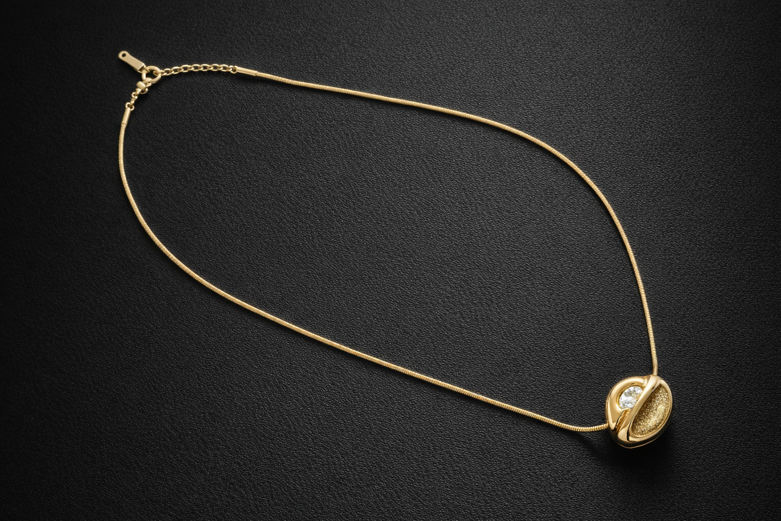 The Orbit Cleft Necklace